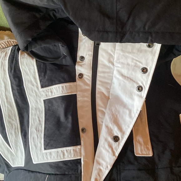 NETS Nike Jacket - Picture 3 of 6